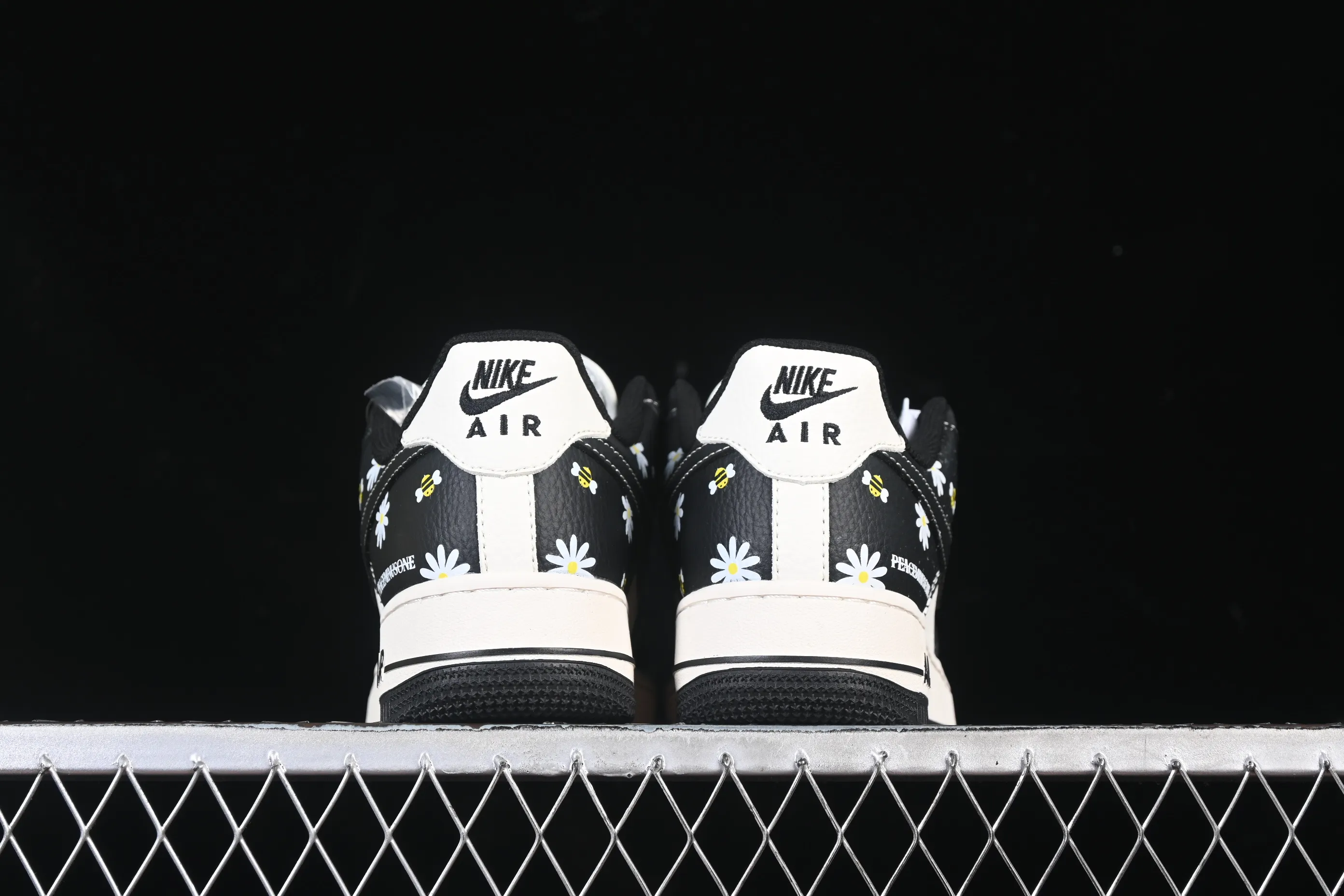 All categories Nk Air Force 1 Air Force series Nk Air Force 1 Low Air Force low-top Nike Air Force 1'07 Low black and white panda print Air Force 1 low-top casual sneakers JP8028-004